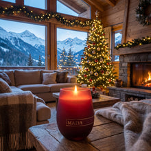 Carica l'immagine nel visualizzatore di Gallery, Candela MADA Christmas Red
